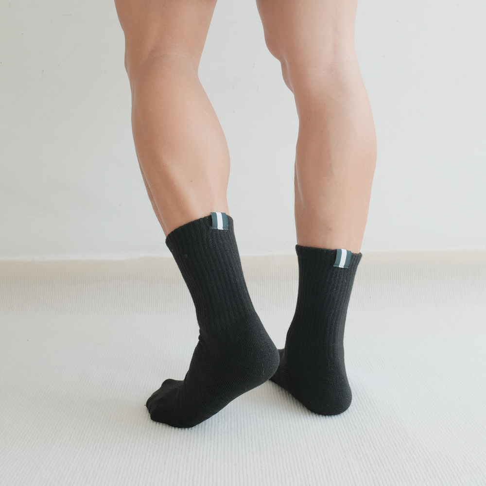 Sporty Cotton Anti-Slip Sports Crew Socks – SS03